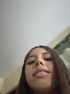 Laura-Khalifa on StripChat