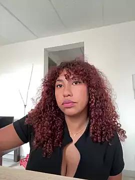 Freechat lauraltt on StripChat