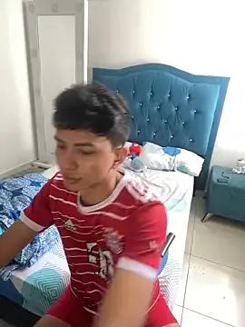 Leonarrrd_01 on StripChat