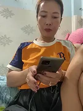 Linaannn on StripChat