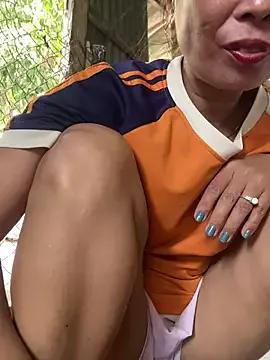 Linaannn on StripChat