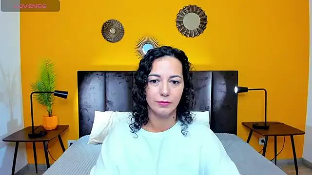 Linda_Insatiable on StripChat