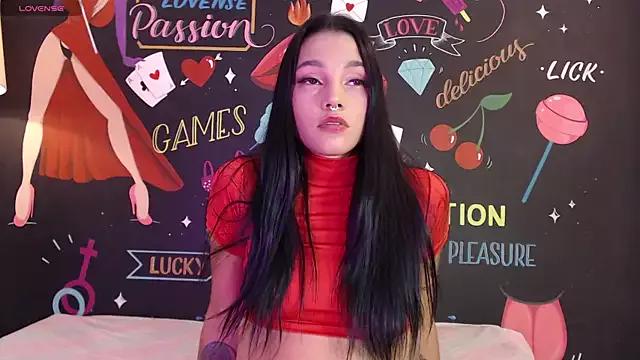 LolaLarsson on StripChat 