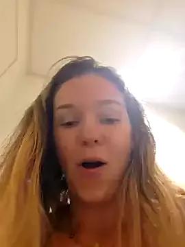 Freechat lucie_mehott on StripChat