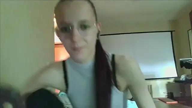 Lucy_Divine on StripChat