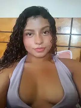 Lulupeach69 on StripChat