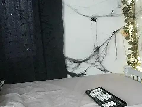 lunahototinparis18 on StripChat