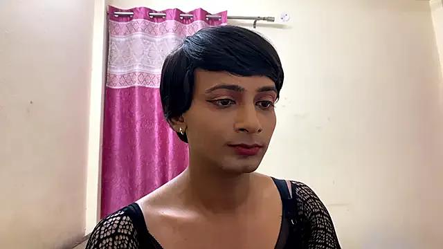 Freechat LuvLayla on StripChat