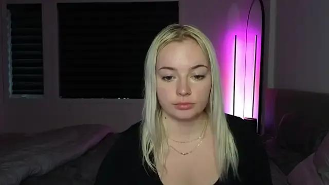 margot_robbie7 on StripChat
