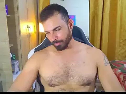 max_love255 on StripChat