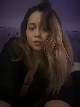 MerlyG on StripChat