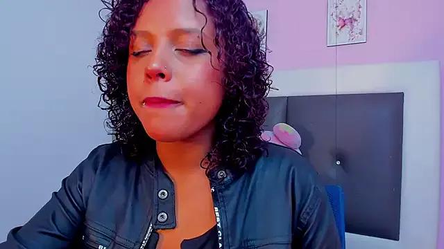 Micaela_fx on StripChat 