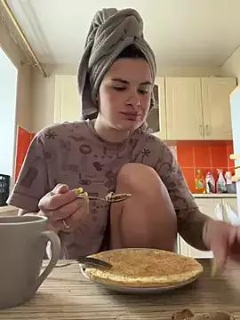 MiraReach on StripChat