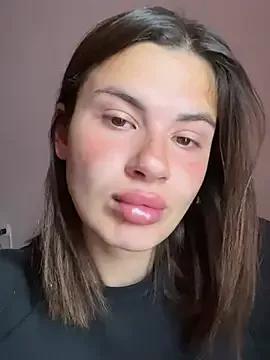 MiraReach on StripChat