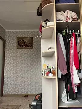 MiraReach on StripChat