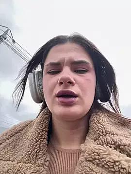 MiraReach on StripChat