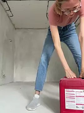 MollyStory on StripChat