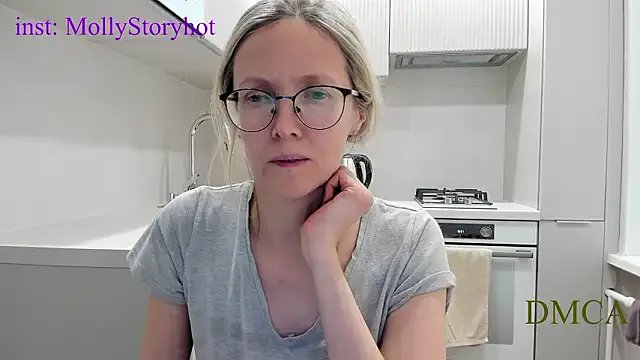 MollyStory on StripChat