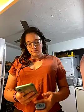 Mommasaurrex on StripChat