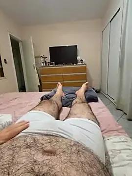 MysterBearMG on StripChat