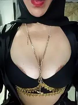 nadia__abaud on StripChat