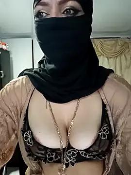 nadia__abaud on StripChat