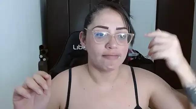 Freechat natashasmithe on StripChat