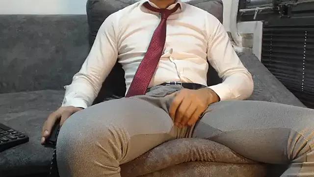 Naughtb0y on StripChat