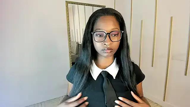 Nayariskaya on StripChat 