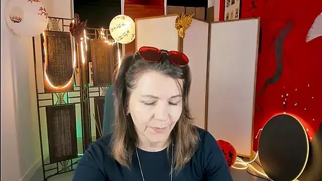 NicoleHitman on StripChat 