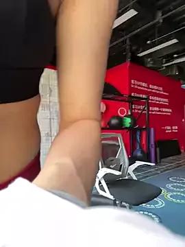 Ninazhang on StripChat