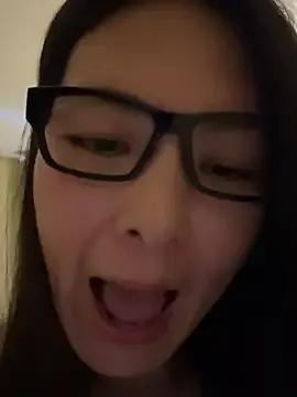 Ninazhang on StripChat