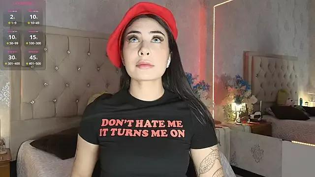 nini_love01 on StripChat 
