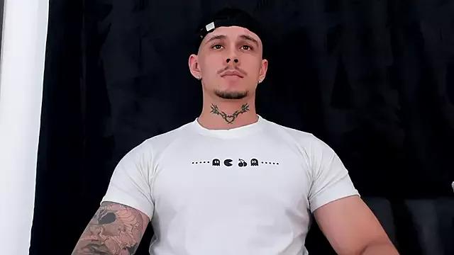 NoahhBrown on StripChat