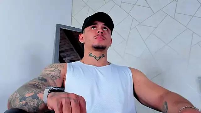 NoahhBrown on StripChat