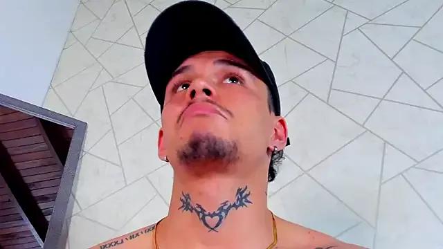 NoahhBrown on StripChat