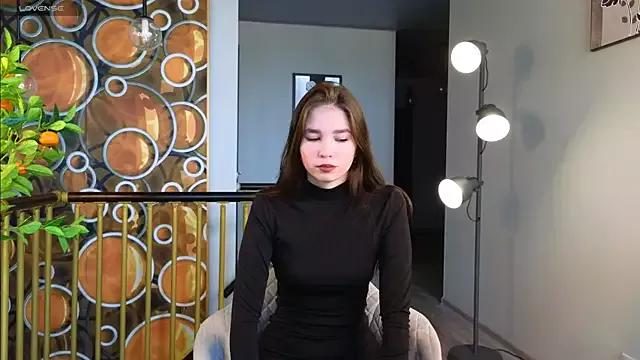NoraJonesb on StripChat 