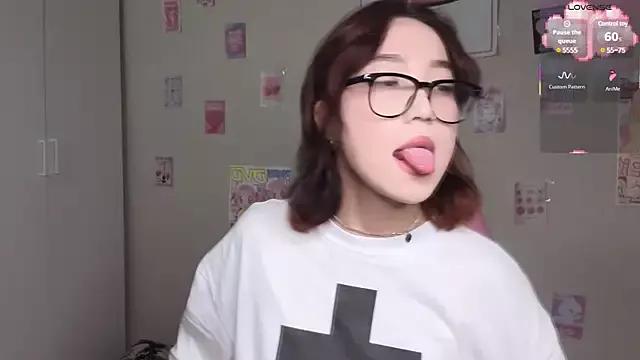 OdetteBiddy on StripChat