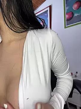 oh_nina on StripChat