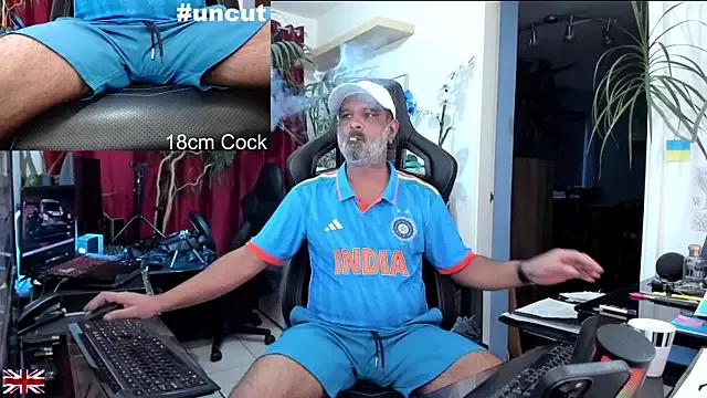 OnlineBossUK on StripChat