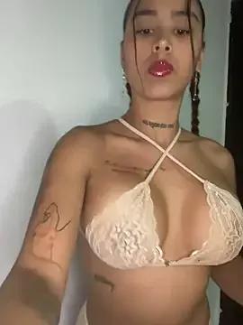 paisitahot1975 on StripChat