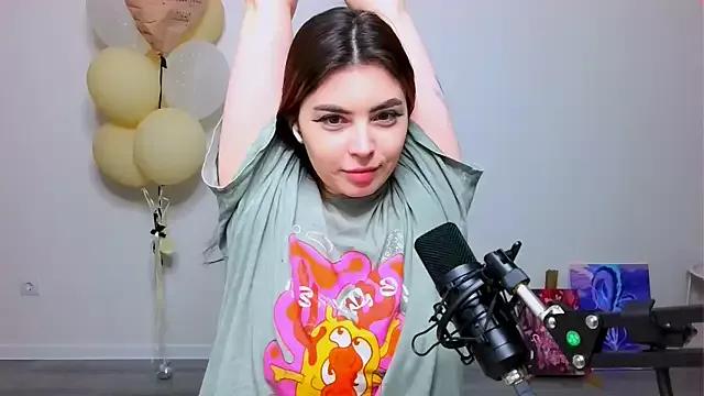 peaachybabe__ on StripChat