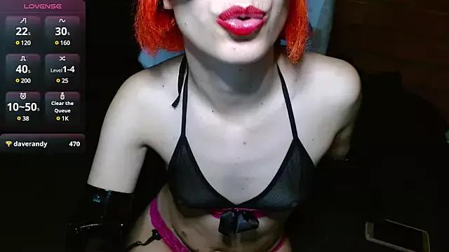 Persefonefire on StripChat