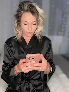 Freechat petrouchkaaa_ on StripChat