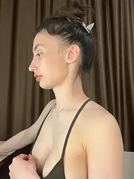 Polli_Kiss on StripChat 