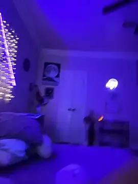 Raventhemilf on StripChat