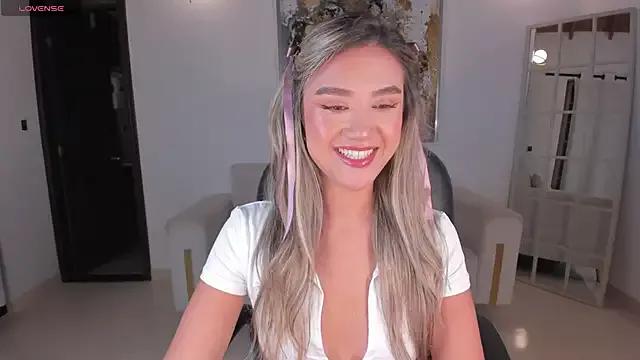 RebeccaHudson on StripChat