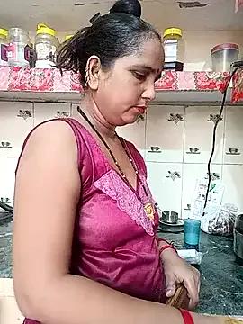 reemacouple007 on StripChat 