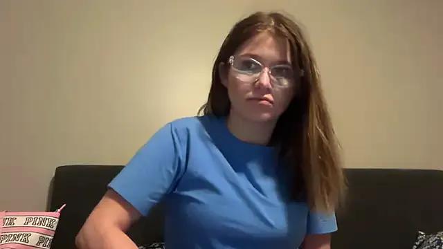 Riley_ray69 on StripChat