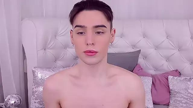 RobbyCharming on StripChat 